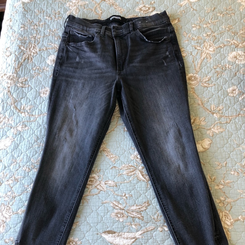 Express cropped black jeans